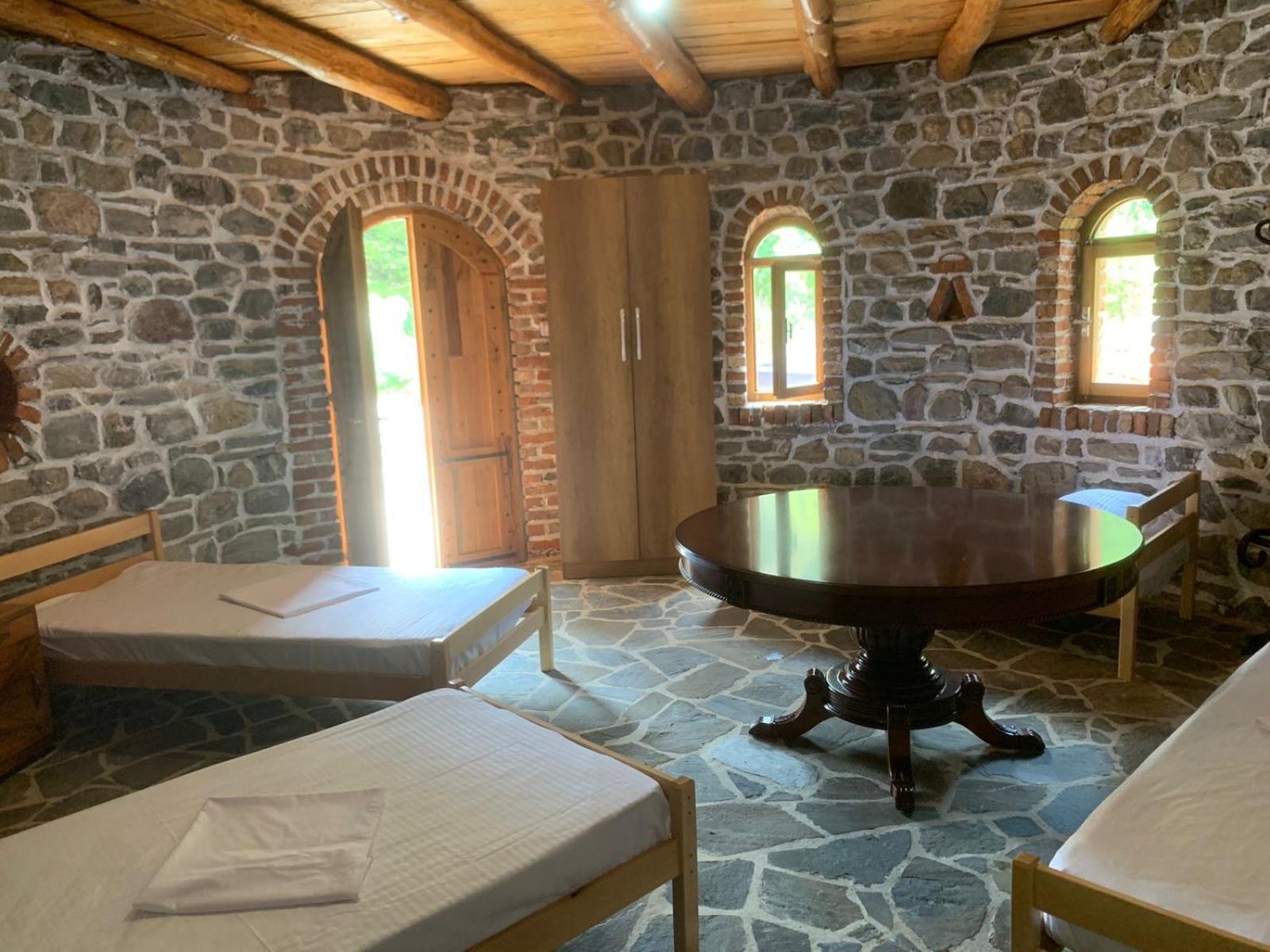 Отель Dibra Park Agrotourism Peshkopi Экстерьер фото