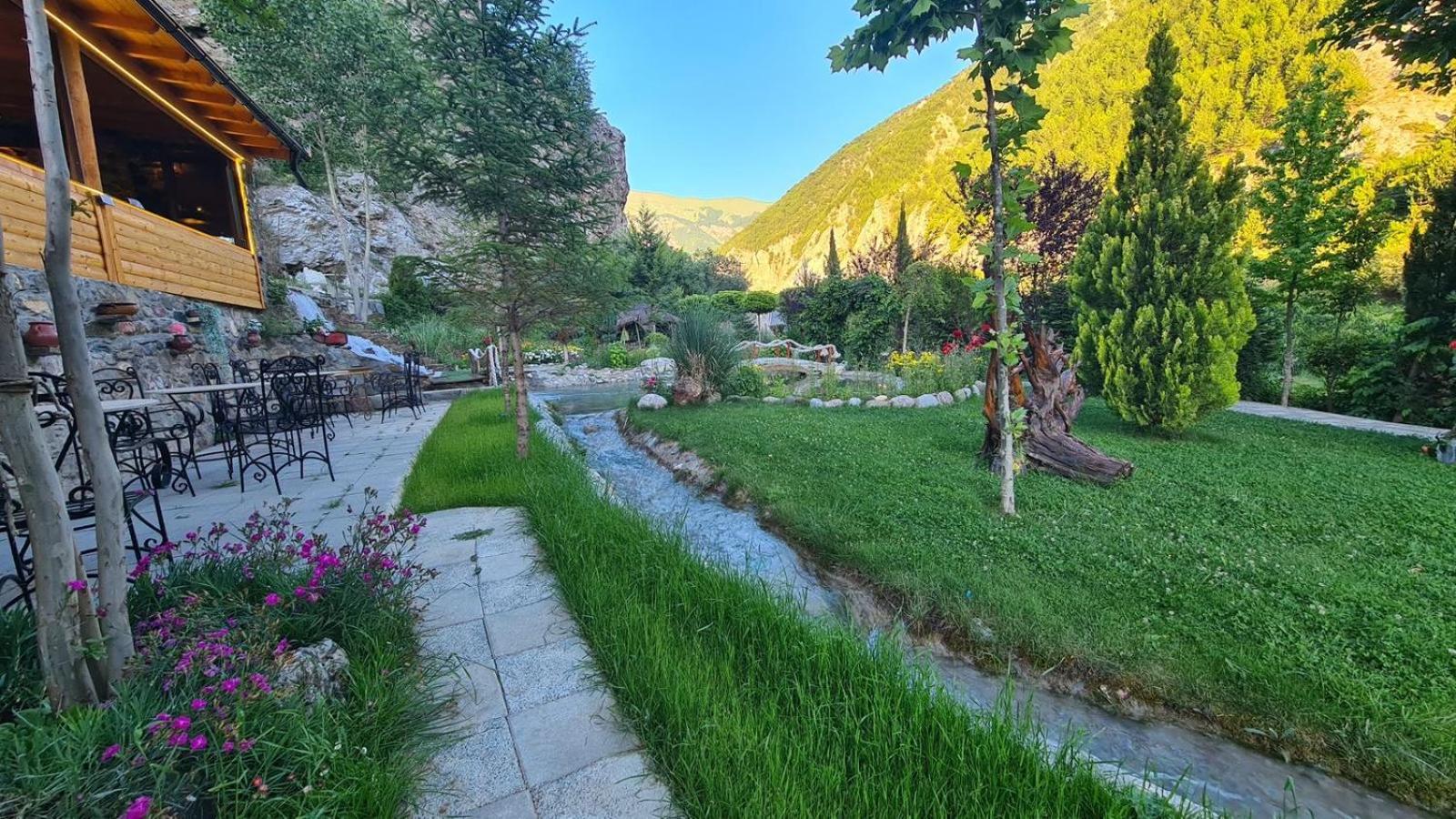 Отель Dibra Park Agrotourism Peshkopi Экстерьер фото